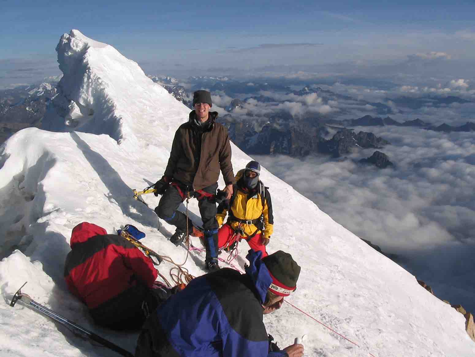 Bolivian 3 Peaks Expedition – Illimani, Pequeno Alpamayo and Huayna Potosi