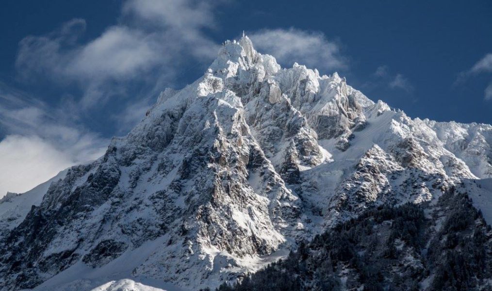 Climbers survive 600m fall on Aiguille du Midi | Trek and Mountain